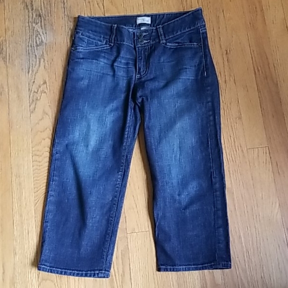 GAP Pants - Gap Curvy Denim Capris Crops